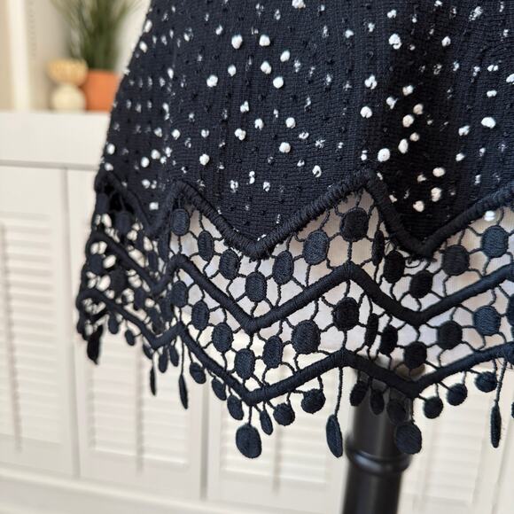 Lela Rose Black White Nubby Boucle Knit Sleeveless Crochet Lace Hem Top Size S - Picture 5 of 7